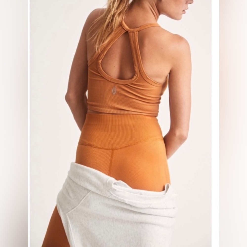 NWT Free People Movement Free Throw Henley in Toasted Coconut Size XS - Picture 3 of 7